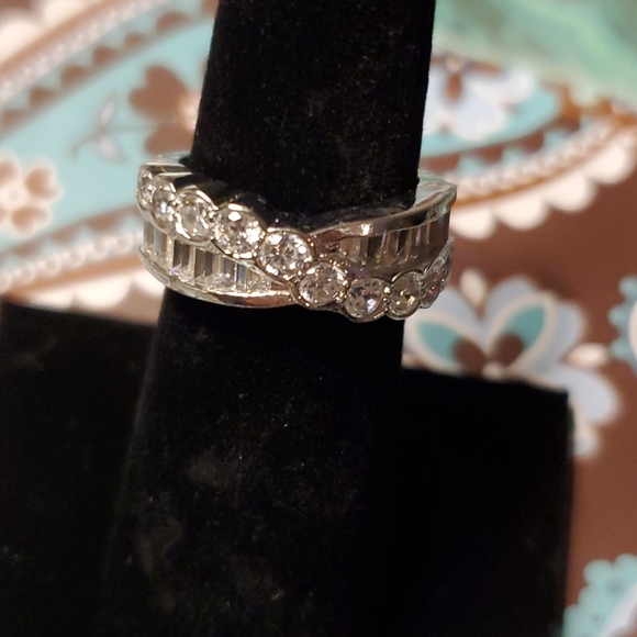 CZ ring - Picture 3 of 3
